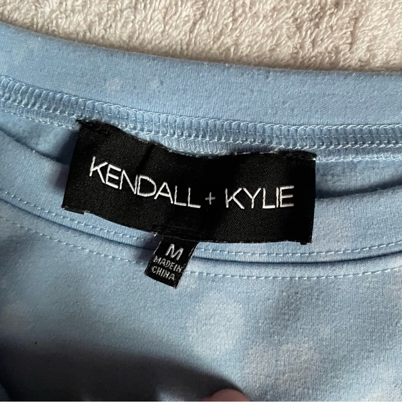 Comfortable Kendall + Kylie sweater! Never worn. - Picture 3 of 3